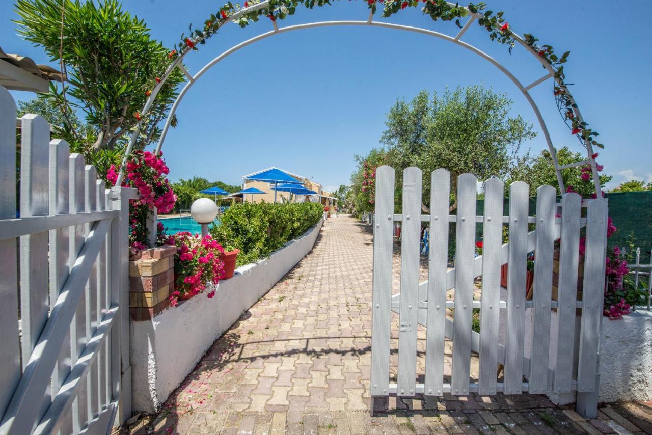 Villa Eleni Holidays Resort With Swimming Pool, シダリオン エクステリア 写真