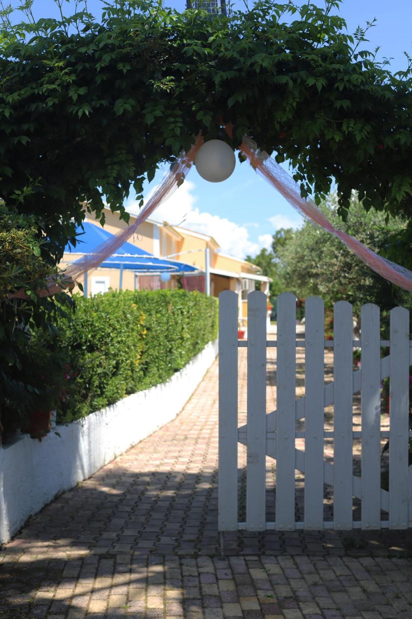 Villa Eleni Holidays Resort With Swimming Pool, シダリオン エクステリア 写真
